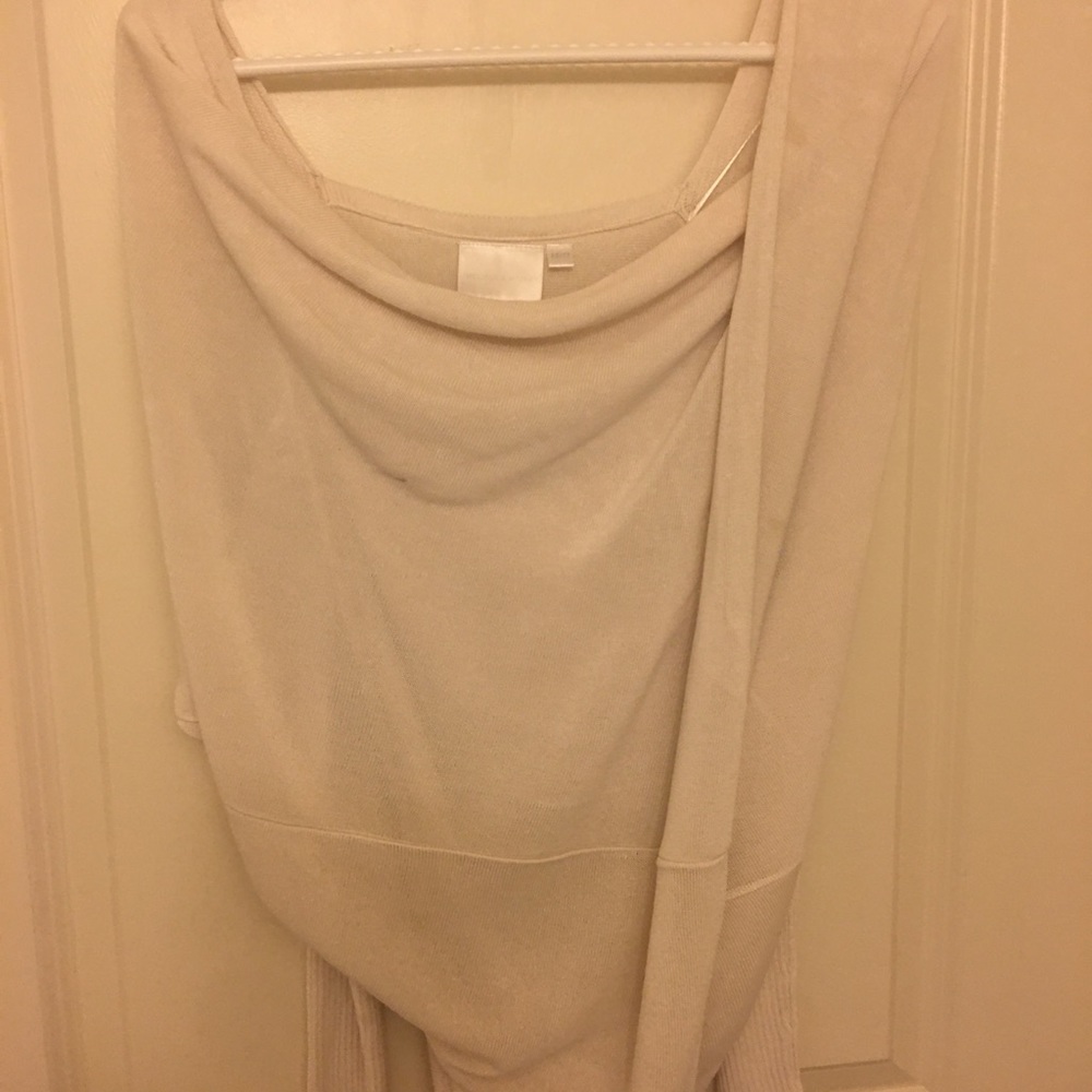 Sweater - Picture 3 of 8